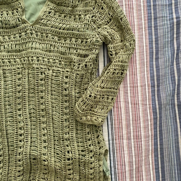 Roaman’s Crochet Sweater - Picture 2 of 4